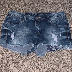Low rise denim shorts